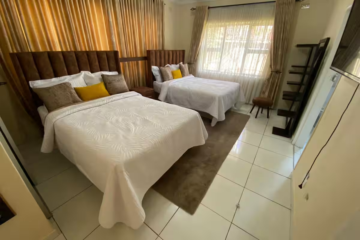 Standard Double Room — image 3